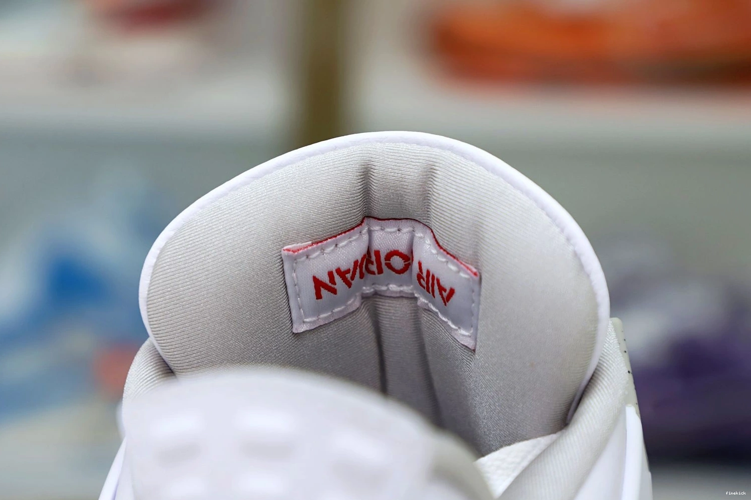 4 OREO' 'WHITE AIR JORDAN RETRO 1025